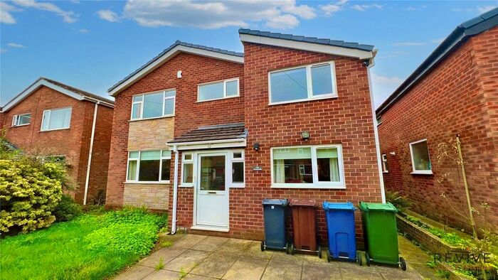 5 Bedroom Country House To Rent In New Acres, Wigan, Lancashire, WN8