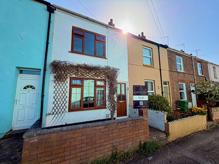 2 Bedroom Terraced House To Rent In Cherry Grove, Taunton, TA2