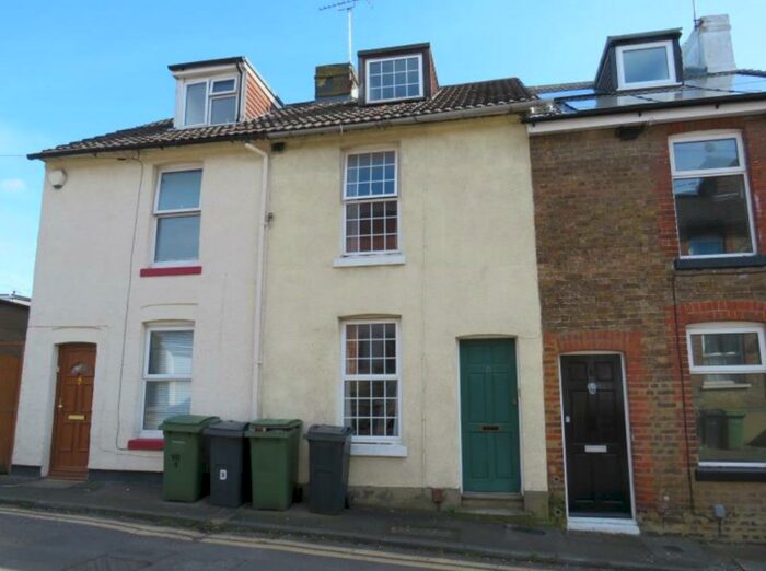 2 Bedroom House To Rent In Warwick Place, Maidstone, ME16