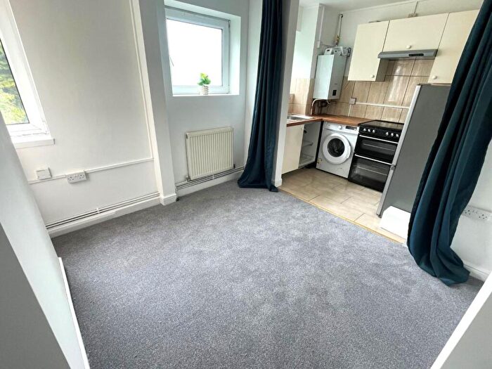 1 Bedroom Flat To Rent In Stanmore Hill, Stanmore, HA7