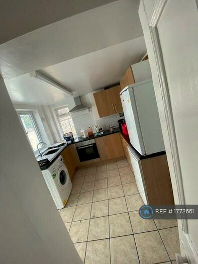 2 Bedroom Terraced House To Rent In Swindon Road, Cheltenham, GL51