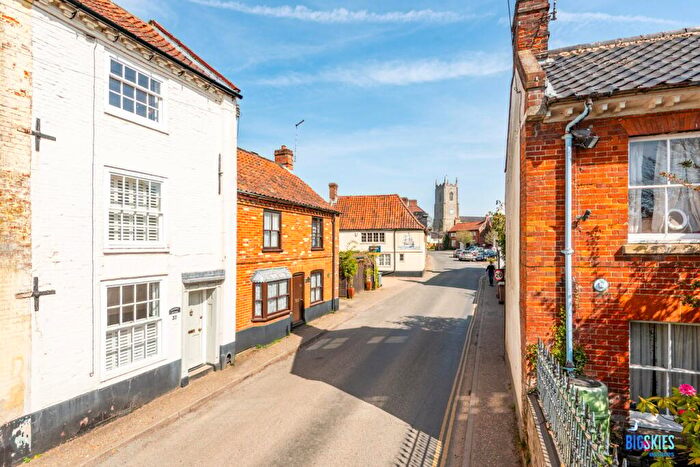 3 Bedroom Terraced House For Sale In High Street, Foulsham, NR20