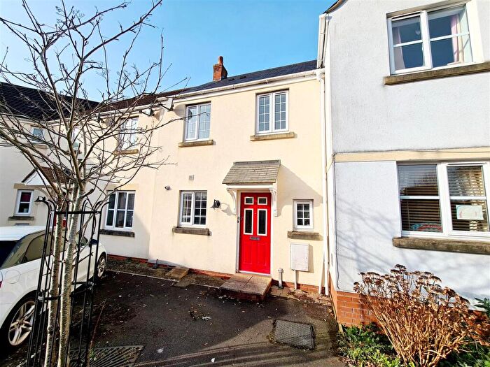 2 Bedroom Terraced House To Rent In St James Way, Tiverton, EX16