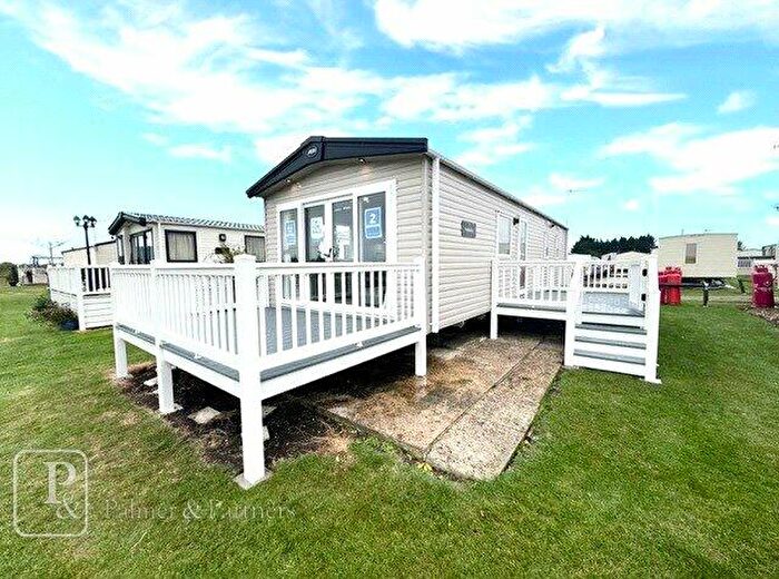 2 Bedroom Detached House For Sale In Seawick Holiday Park, Beach Road, St. Osyth, Clacton-on-Sea, Essex, CO16
