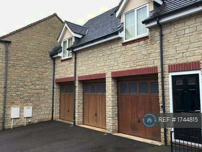 2 Bedroom Maisonette To Rent In The Rushes, Gloucester, GL4
