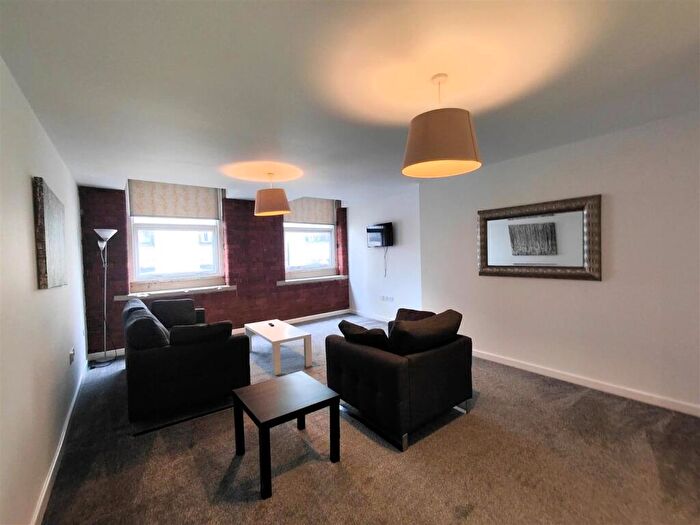 1 Bedroom Property To Rent In Balme Street, Bradford, BD1