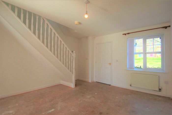 2 Bedroom Property To Rent In Wheelers Lane, Redditch, B97