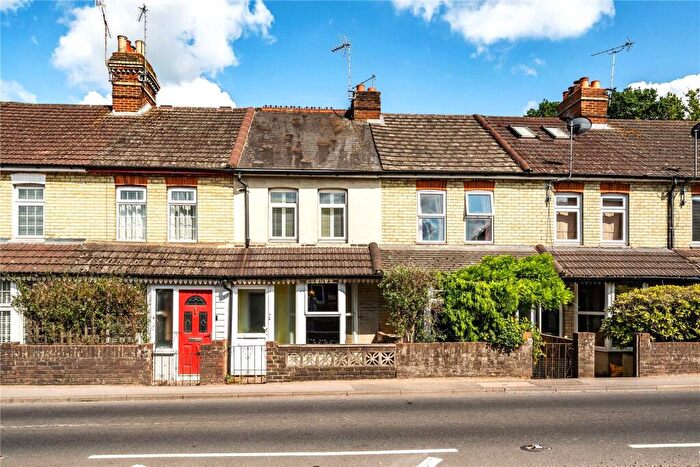 2 Bedroom Terraced House To Rent In Wrecclesham Road, Farnham, Surrey, GU9