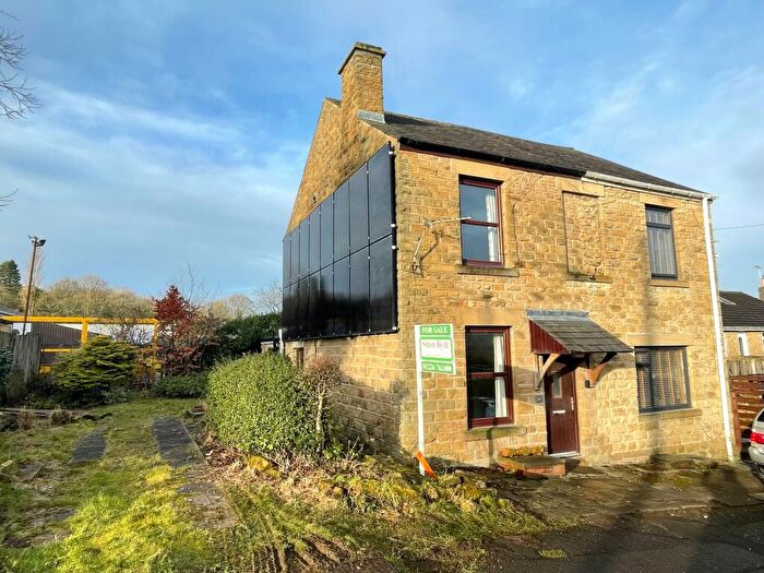 3 Bedroom Semi-Detached House For Sale In Talbot Road, Penistone, S36