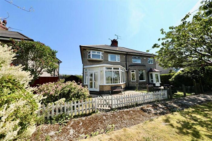 3 Bedroom Semi-Detached House For Sale In Waterworks Houses, Dunswell, Hull, HU6