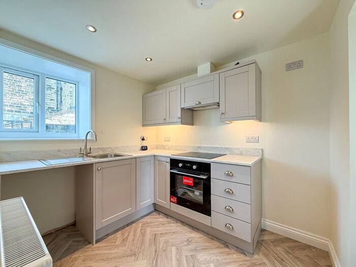 2 Bedroom Detached House To Rent In Swifts Fold, Honley, Holmfirth, HD9