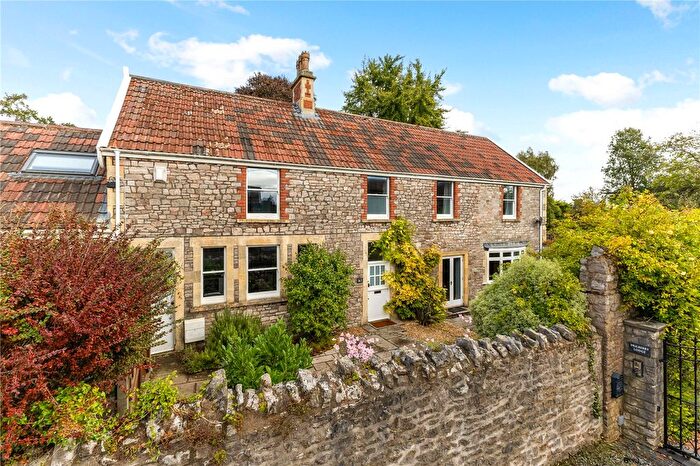 2 Bedroom End Of Terrace House To Rent In Bannerleigh Road, Bristol, Somerset, BS8