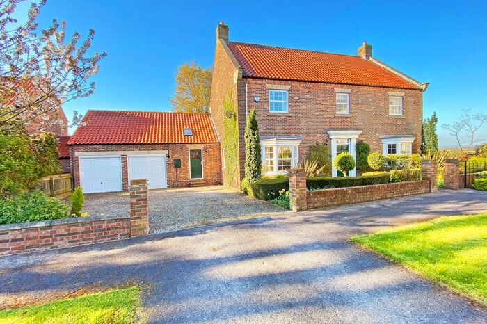 4 Bedroom Detached House For Sale In Back Lane, Whixley, York, YO26