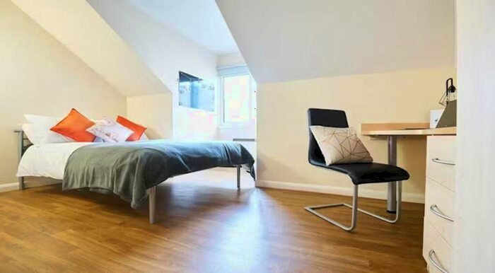 1 Bedroom Flat To Rent In Heald Court, Heald Grove, Manchester, M14