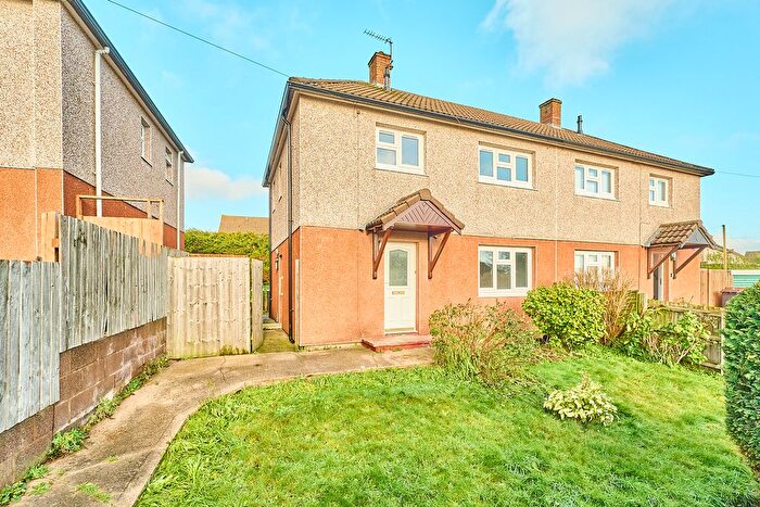 Semi Detached House For Sale In Gloucester Avenue, Dawley, Telford, Shropshire, TF4
