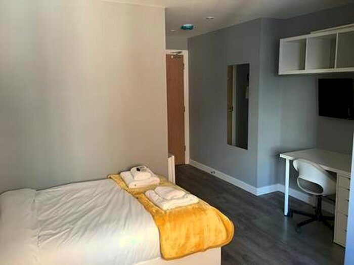 1 Bedroom Studio To Rent In Deacon Street, Leicester, LE2