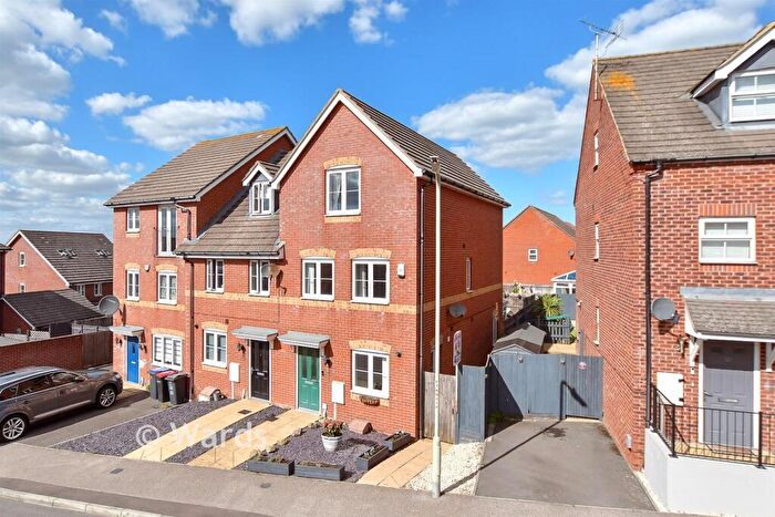 4 Bedroom End Of Terrace House For Sale In Talmead Road, Herne Bay, Kent, CT6