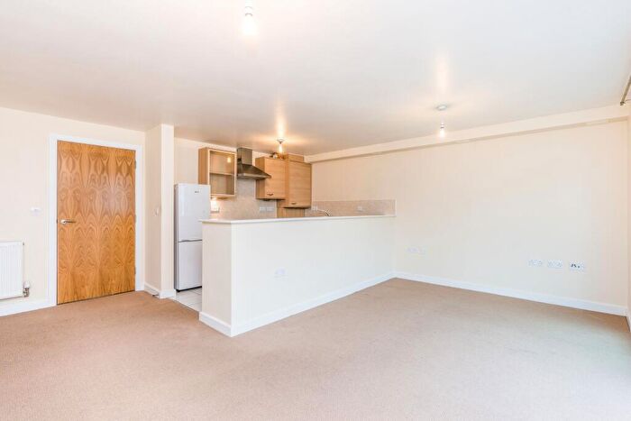 1 Bedroom Apartment To Rent In Ted Bates Road, Southampton, SO14