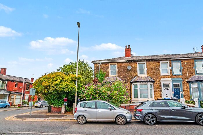 5 Bedroom Property For Sale In Newton Drive, Blackpool, Lancashire, FY3