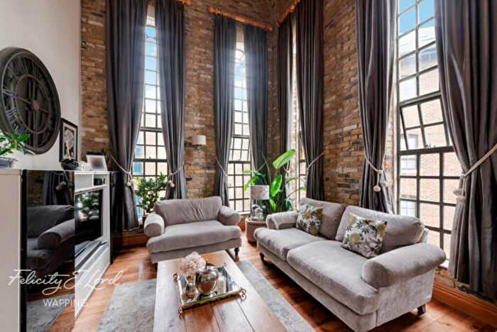 3 Bedroom Apartment For Sale In St Katharines Way, London, E1W