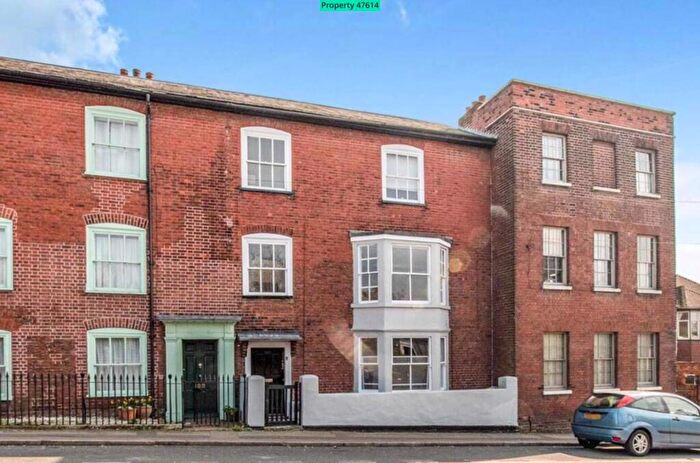 5 Bedroom Terraced House For Sale In Frindsbury Road, Rochester, ME2