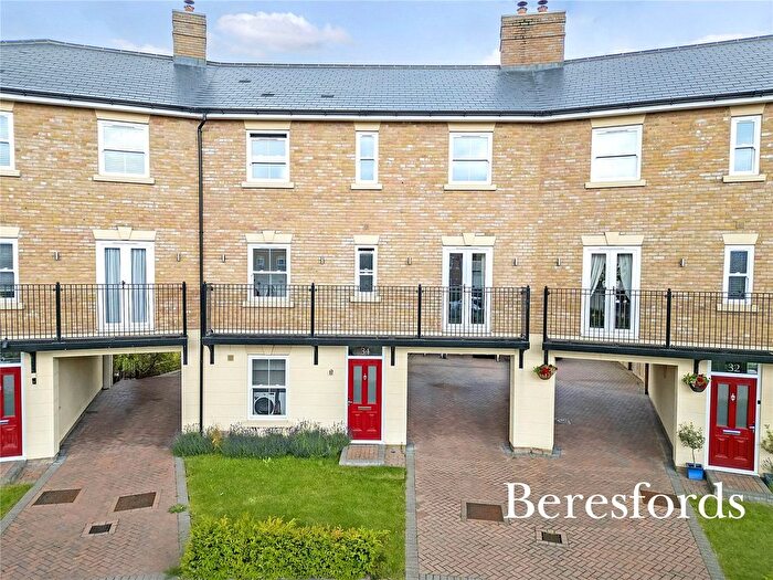 5 Bedroom Terraced House To Rent In Guelder Rose, Dunmow, CM6