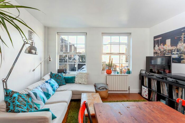 2 Bedroom Flat To Rent In High House Mews, Stoke Newington Church Street, London, N16