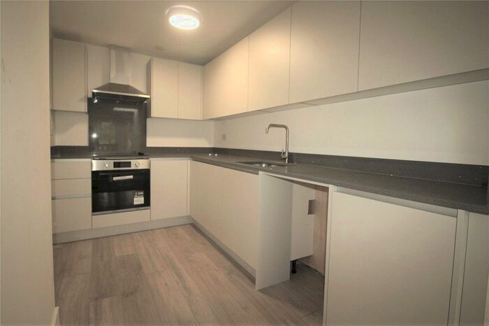 1 Bedroom Flat To Rent In Clarence Row, Gravesend, DA12