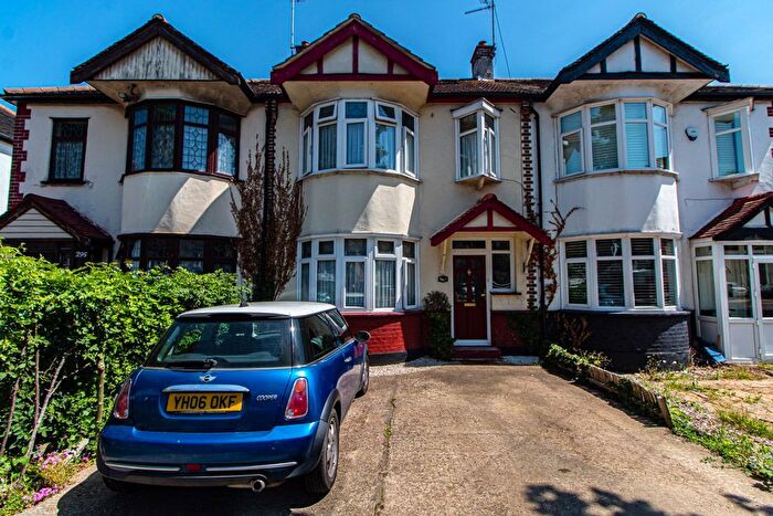 3 Bedroom Terraced House To Rent In Westcliff-On-Sea, SS0