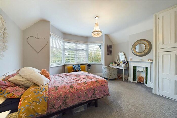 4 Bedroom Detached House For Sale In Oxford Road, Tilehurst, Reading, Berkshire, RG31