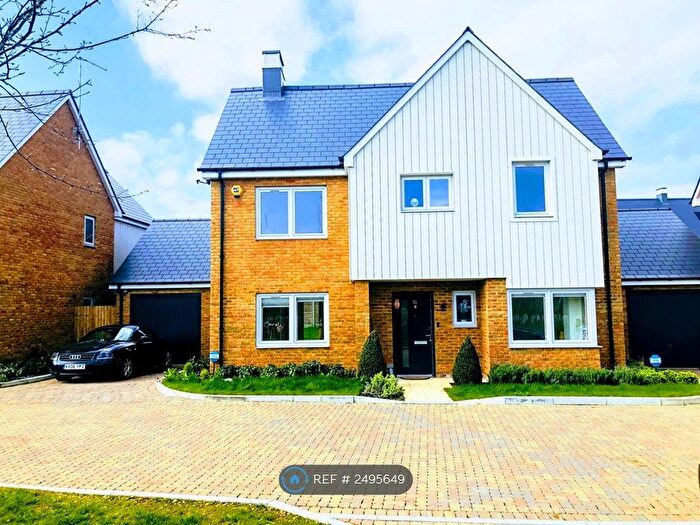 4 Bedroom Detached House To Rent In Castleridge Drive, Greenhithe, Kent, DA9