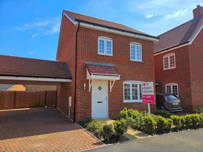 3 Bedroom Detached House For Sale In Swallow Drive, Wymondham, NR18