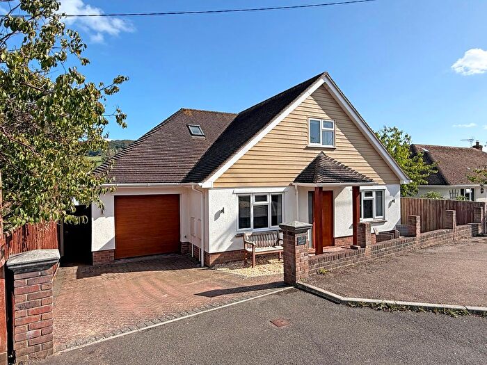 3 Bedroom Detached Bungalow For Sale In Yarde Close, Sidmouth, EX10