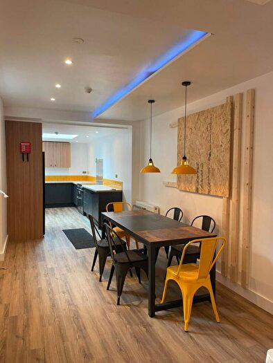 6 Bedroom Terraced House To Rent In Filey Road, Fallowfield, M14