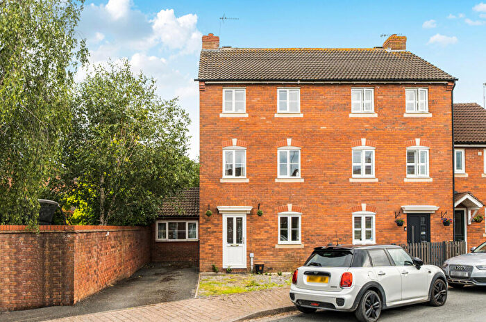 4 Bedroom Terraced House For Sale In Clifford Avenue, Walton Cardiff, Tewkesbury, GL20