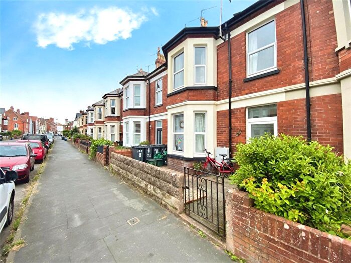 1 Bedroom Flat To Rent In Victoria Road, Exmouth, Devon, EX8