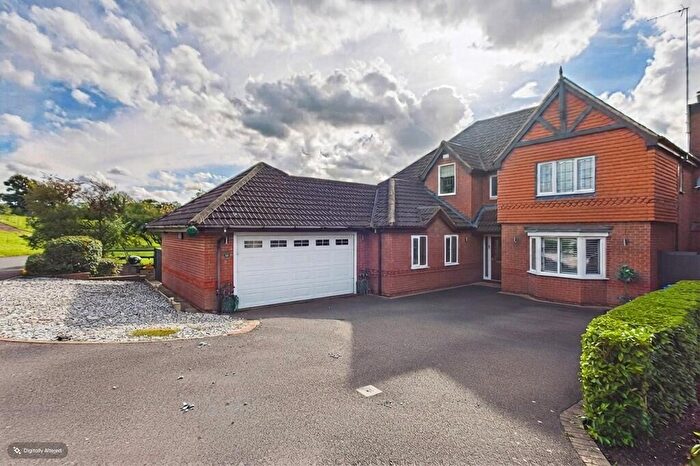 5 Bedroom Detached House For Sale In Demontfort Way, Uttoxeter, ST14