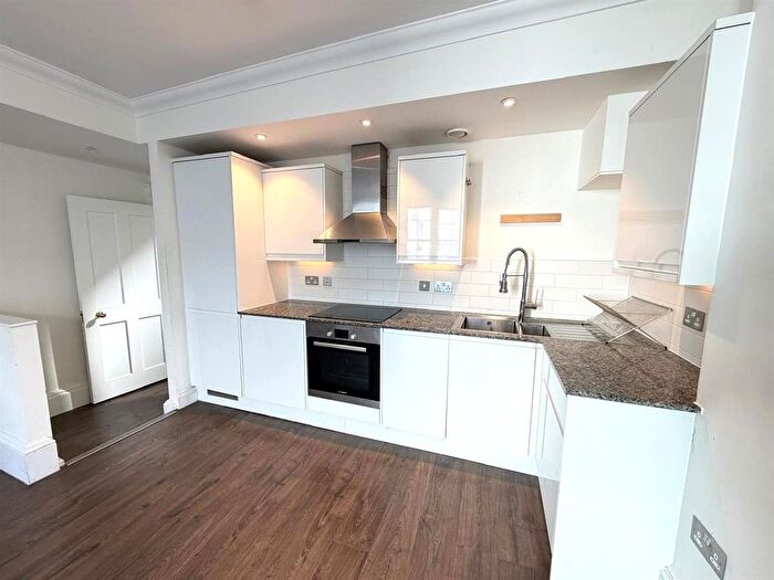 2 Bedroom Maisonette To Rent In East Street, Brighton, BN1