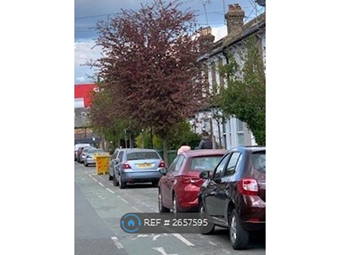 2 Bedroom Flat To Rent In Aldeburgh Street, London, SE10