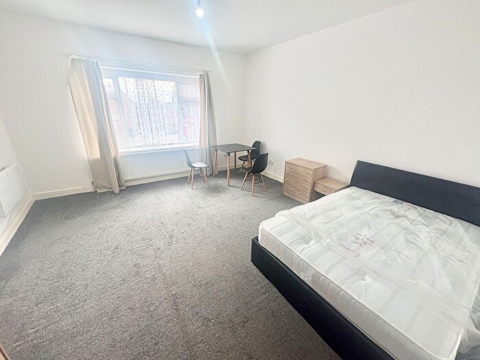 1 Bedroom Flat To Rent In Flat A, City Road, Birmingham, B16