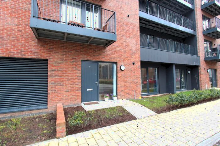 1 Bedroom Flat To Rent In Pillans Place, Leith, Edinburgh, EH6