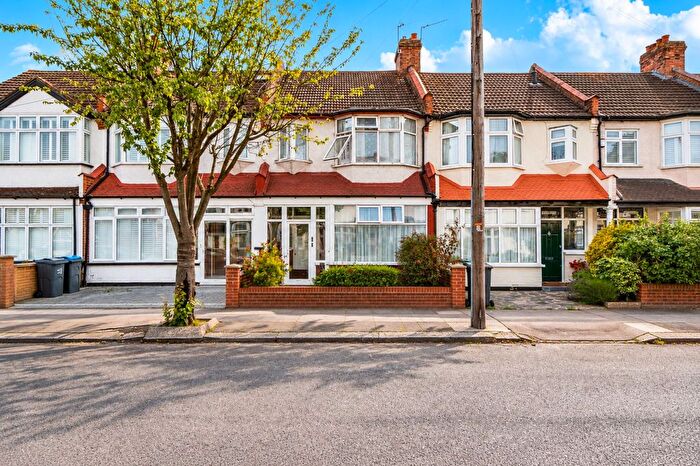 2 Bedroom Terraced House For Sale In Pagehurst Road, Croydon, CR0
