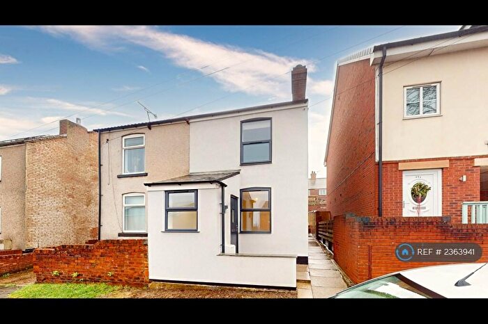 2 Bedroom Semi-Detached House To Rent In John Street, Brimington, Chesterfield, S43