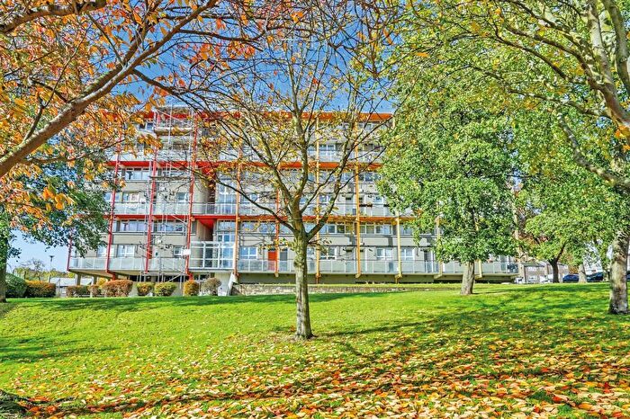 2 Bedroom Maisonette For Sale In Springfield Rise, London, SE26