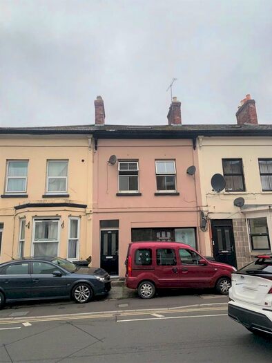 2 Bedroom Maisonette To Rent In Central Yeovil, Somerset, BA20