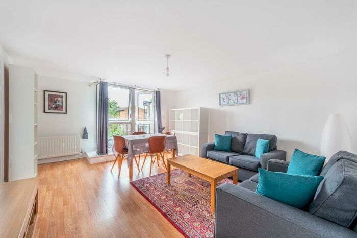 2 Bedroom Flat To Rent In Crawford Avenue, Wembley, HA0