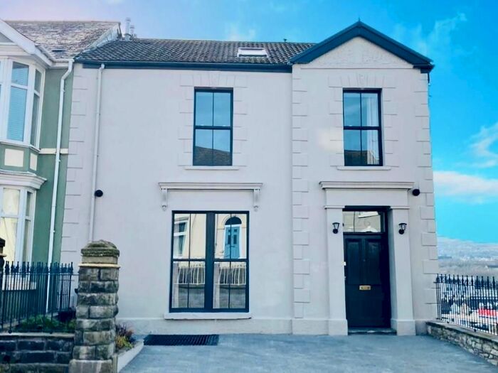 1 Bedroom Flat To Rent In Courtland Terrace, Merthyr Tydfil, CF47