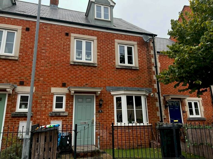 4 Bedroom Terraced House To Rent In Southfield Way, Frome, BA11