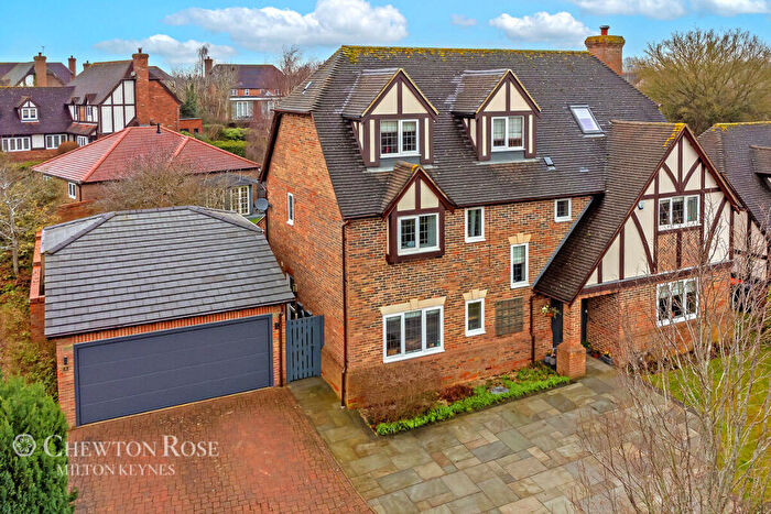 7 Bedroom Detached House For Sale In Willets Rise, Shenley Church End, MK5