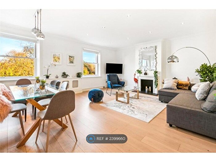 2 Bedroom Flat To Rent In Park Road, London, NW1